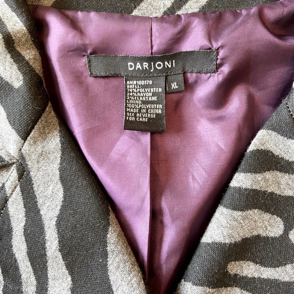 Darjoni Animal Print Grey Black Fitted Blazer - Picture 3 of 7